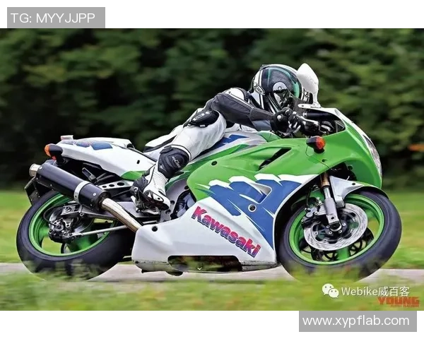 川崎与M滨的激烈对决展现足球魅力与团队精神的巅峰较量 川崎与M滨的激烈对决展现足球魅力与团队精神的巅峰较量